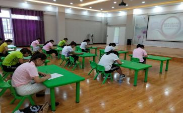 小班保育员学期总结5篇