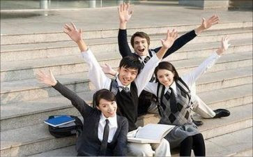 大学发言稿模板5篇
