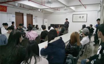 副班长职位竞选演讲稿7篇