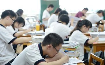 高一学生自我鉴定范文5篇