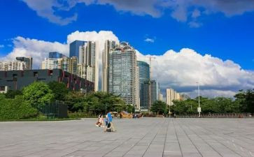 广场租赁场地合同8篇