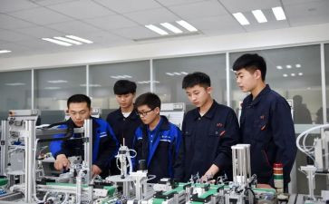 中专机电专业自我鉴定5篇