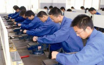 维修技工个人述职报告7篇