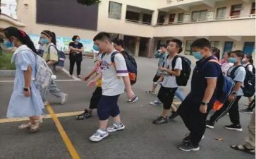 语文六年级上工作总结7篇
